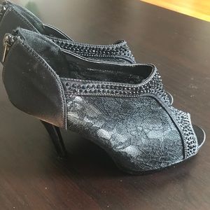 Dressy woman’s shoes